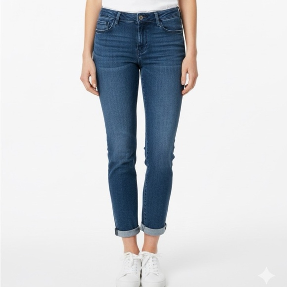 Judy Blue Boyfriend Fit Mid Rise Jeans 0 / 24